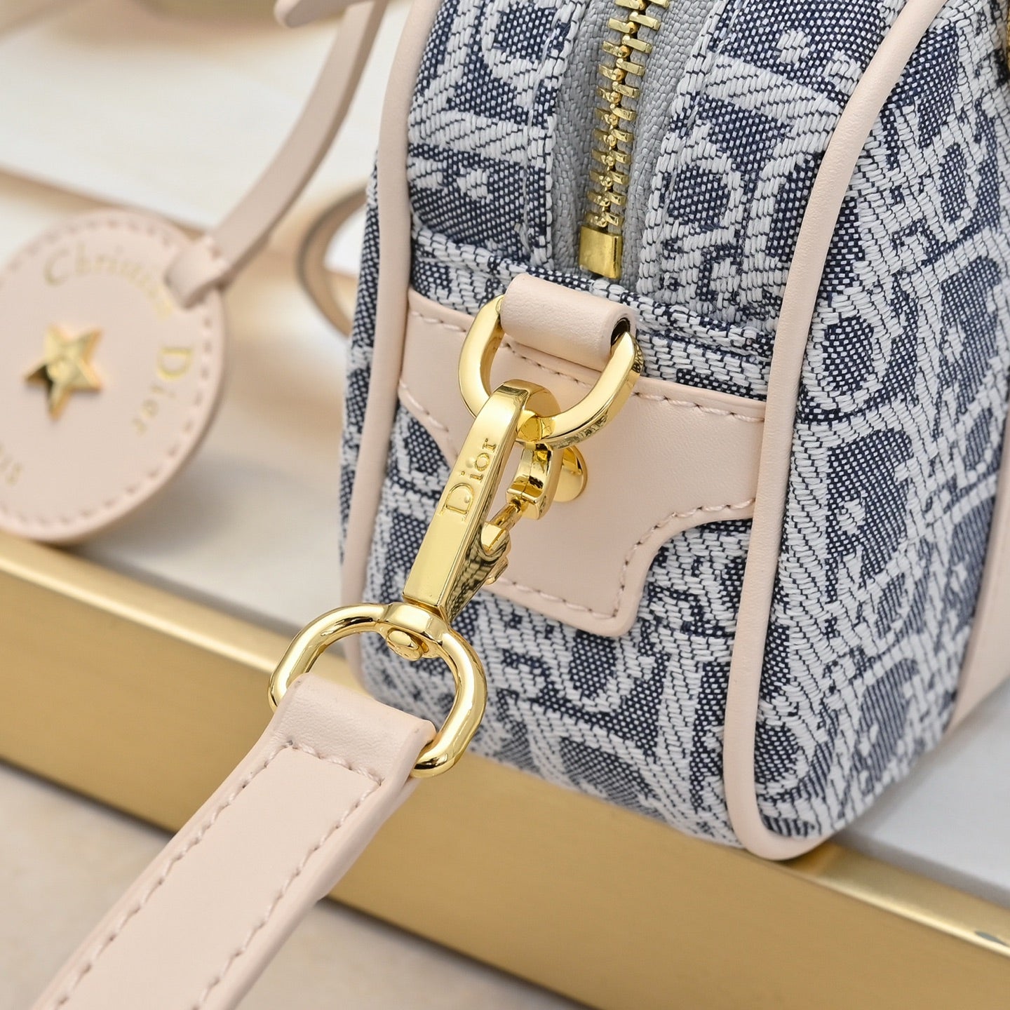 Dior D-Vibe Bowling Bag Small Color Oblique Azul Grisáceo | Deportivo y Elegante