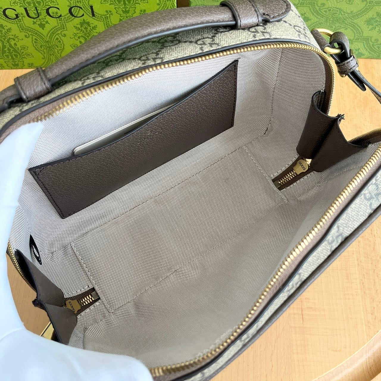 GUCCI GG Ophidia Small Top Handle Bag Color Marrón | Elegancia Clásica y Moderna